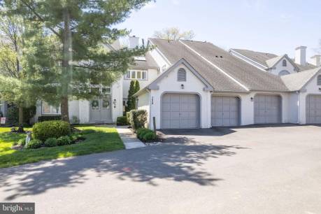 327 Chanticleer