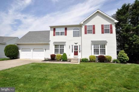 14 Roslyn Dr