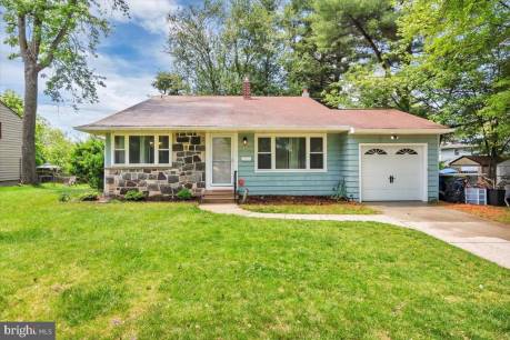 1603 S Bowling Green Dr
