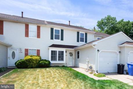 152 N Hill Dr