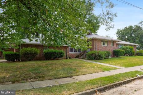 5010 Russell Ave