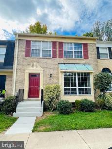 6608 Green Ash Ct