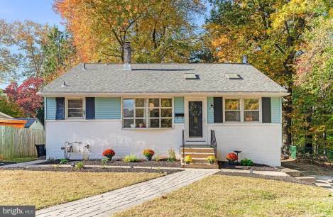 209 Holly Ave