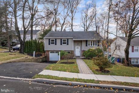 4910 Knable Ln