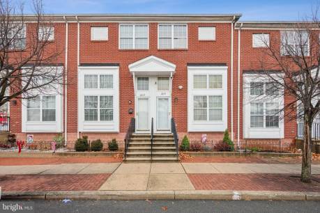209 Monument Pl