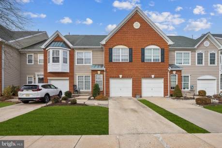 4 Congress Cir