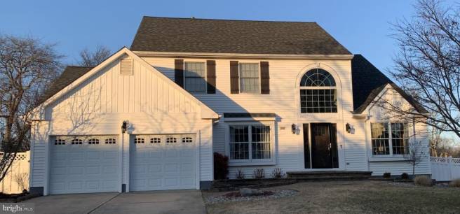 38 Country Squire Ln