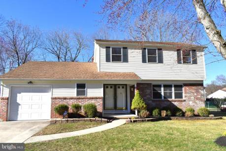 906 Marlowe Rd