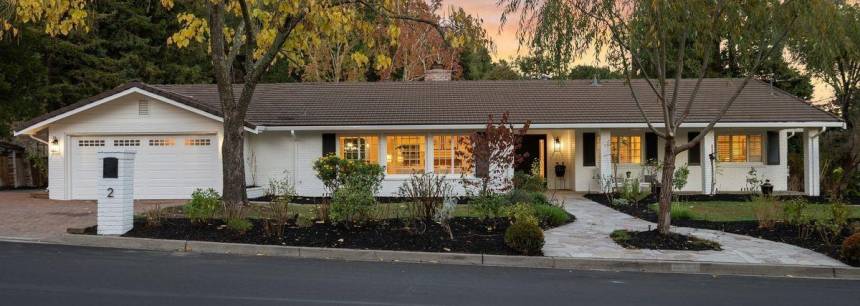 2 Charles Hill Rd