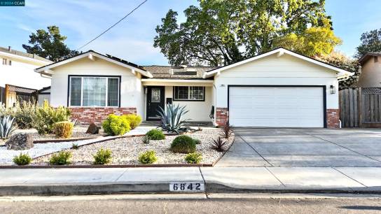 6842 Waverly Rd