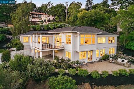 24 Southwood Dr