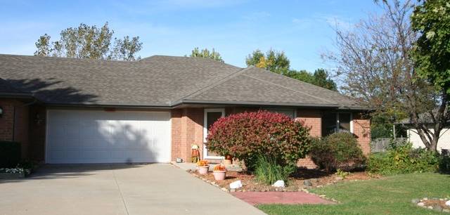 946 Edgewater Dr