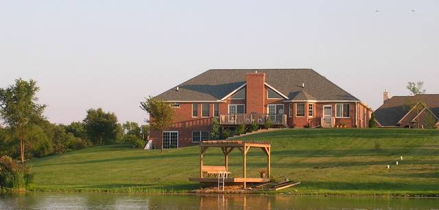 2943 Hickory Ln