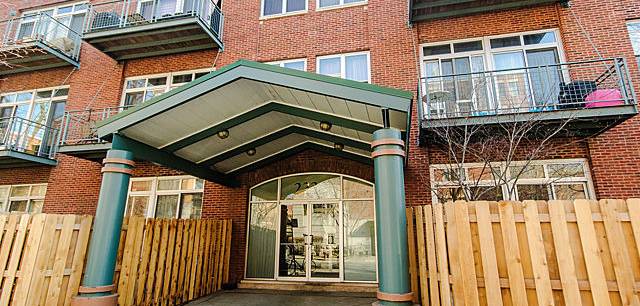 2333 W St Paul Ave 213