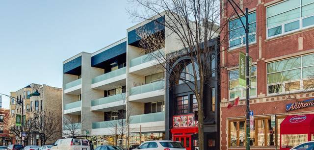 1711 W Division St 202
