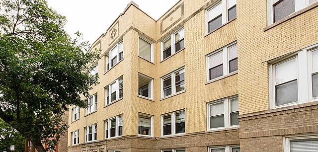 3104 W Leland Ave 203