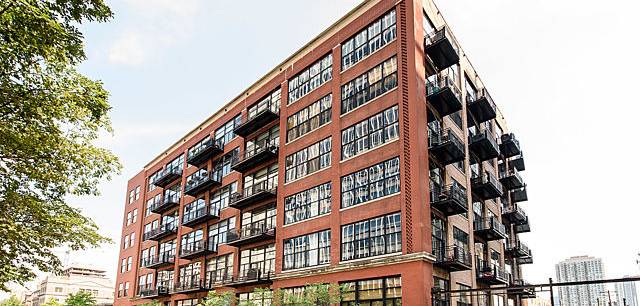525 W Superior St 330