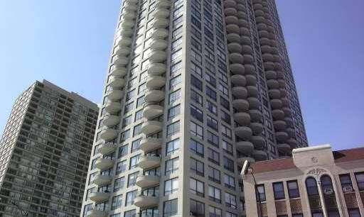 2020 N Lincoln Park West 32E