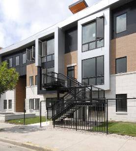 2244 W Madison St 201