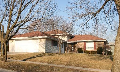 110 Redbud Ln