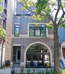 2213 W Roscoe St 3