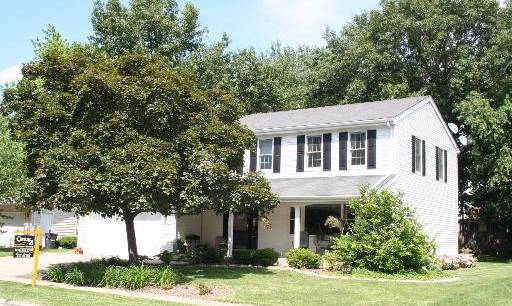 135 Deerpath Dr