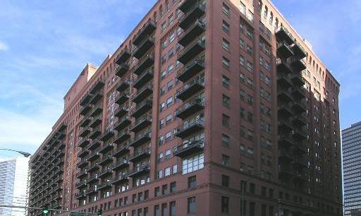 165 N Canal St 1101