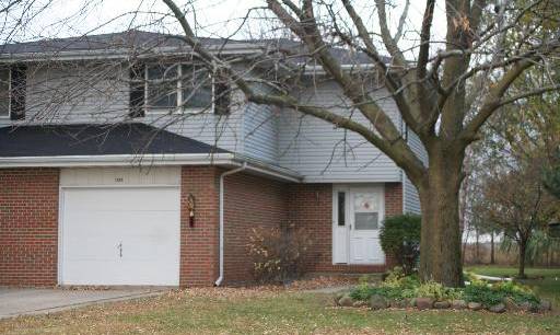 1318 Deerpath Dr
