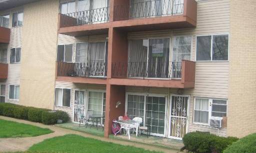 605 Wolf Rd D11