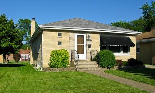 2351 Stratford Ave