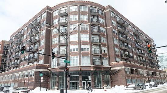 1000 W Adams St 502