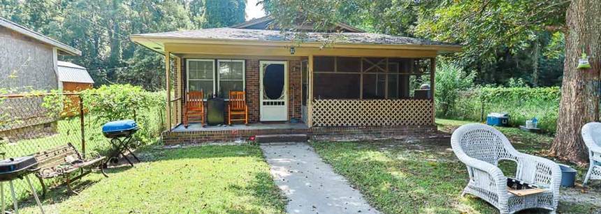 1929 Butts St.