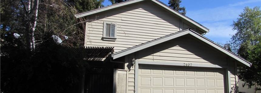 2407 Holly Ave