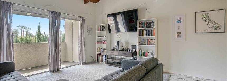 10636 Woodley Ave 64
