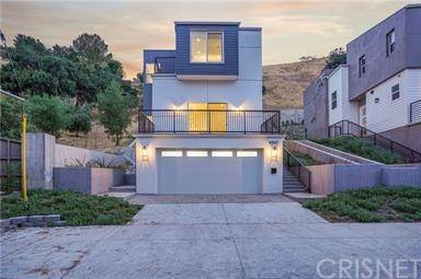 4967 Llano Dr