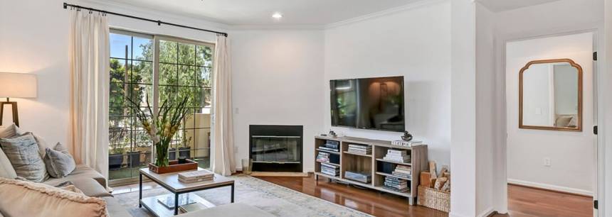 12407 Moorpark St 101