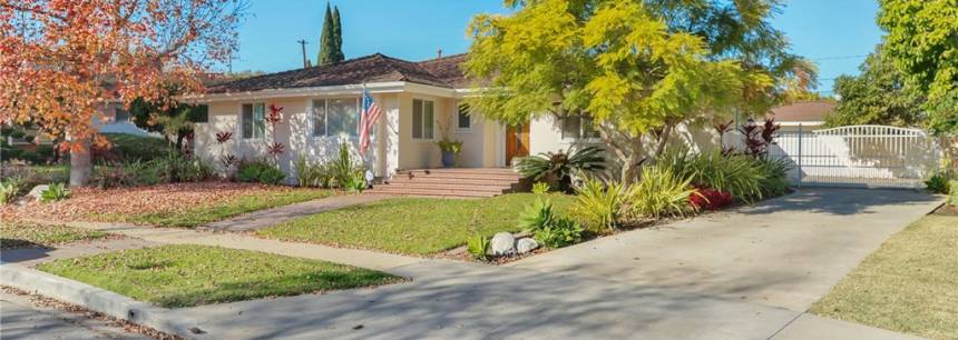 5391 E La Pasada St
