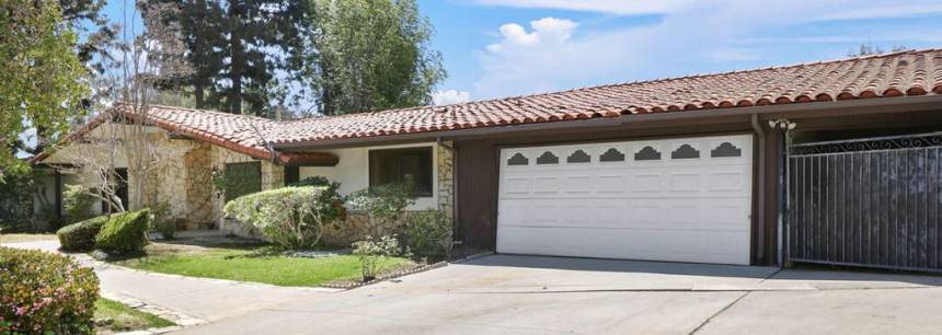 12401 Woodley Ave