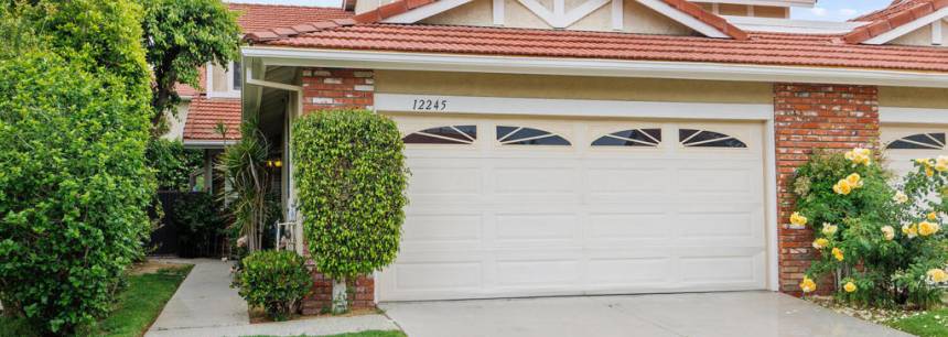 12245 Shady Hollow Ln