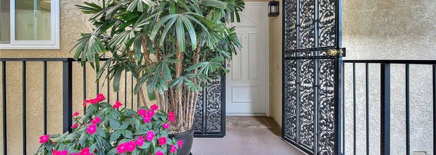 5517 Paseo Del Lago E 2B