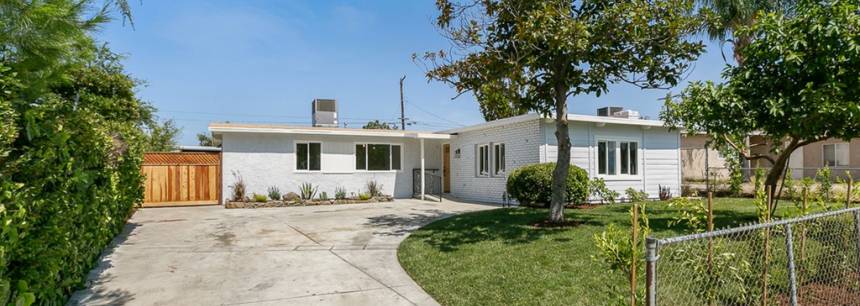 13911 Del Sur St