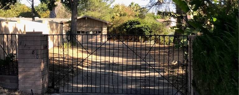 11780 Encino Ave