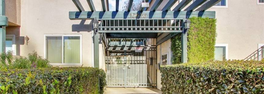 10636 Woodley Ave 37