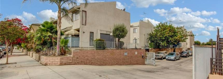 7869 Ventura Canyon Ave 304