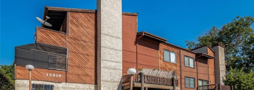 13819 Burbank Blvd #8