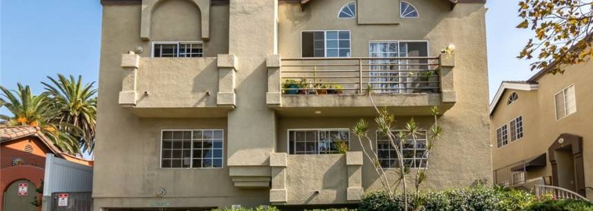852 N Poinsettia Pl #2