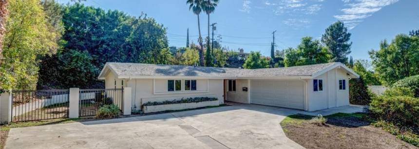 20710 Burbank Blvd