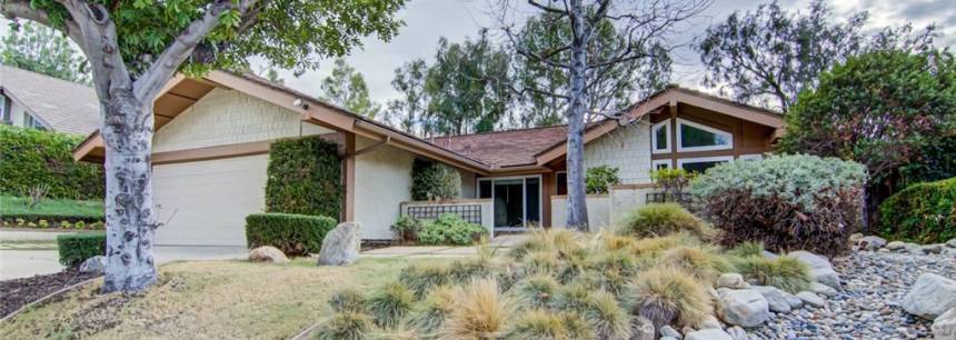 862 Avenida Loma
