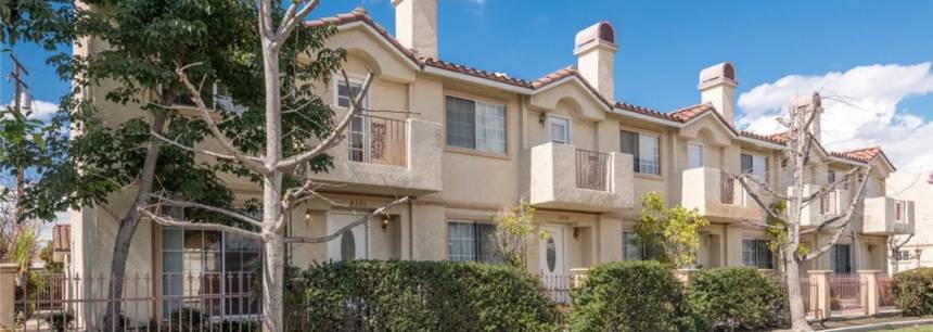 8321 Rosemead Blvd