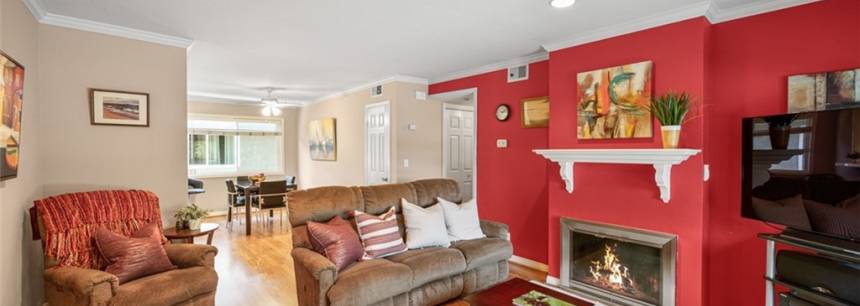 229 W Wilson St 2